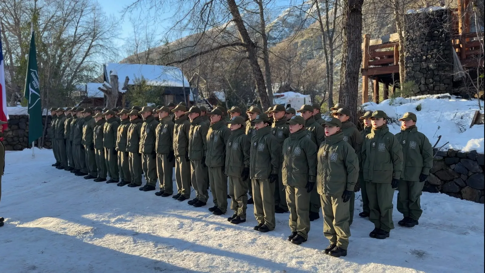 150 aspirantes a oficiales de Carabineros completan entrenamiento de invierno en Nevados de Chillán