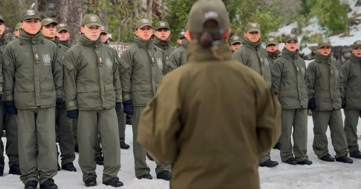 150 aspirantes a oficiales de Carabineros se entrenaron en Nevados de Chillán en condiciones invernales