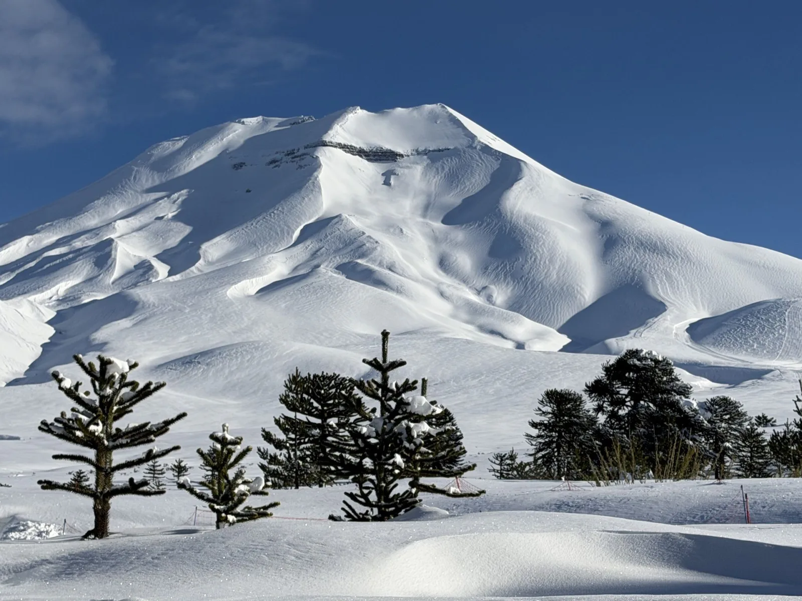 Corralco registra casi 4 metros de nieve y mantiene toda la montaña abierta
