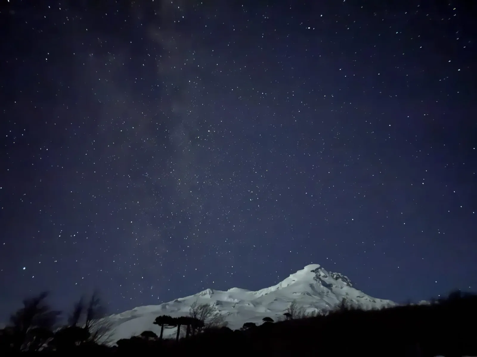 Cuatro días de campamento y esquí en el volcán Tolhuaca, Araucanía, Chile