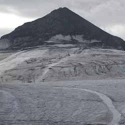 El glaciar Stelvio suspende el esquí de verano a mitad de agosto