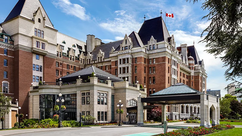 Fairmont lanza experiencia de lujo que une Victoria y Whistler en Columbia Británica