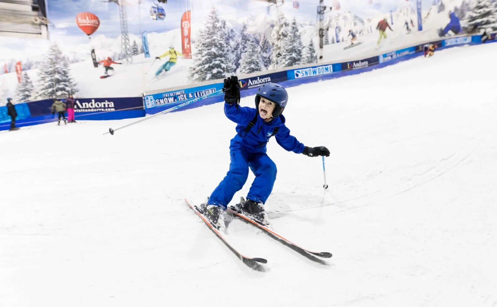 Oferta de esquí en septiembre por solo £2,50 la hora en SnowDome Tamworth
